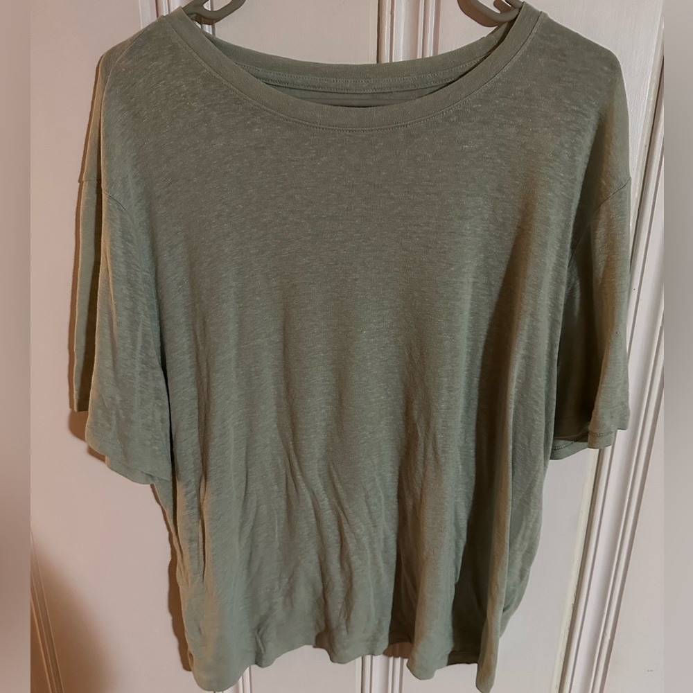 Cute tee!